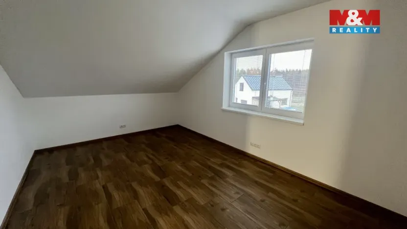 Pronájem rodinného domu, Měník, 150 m2