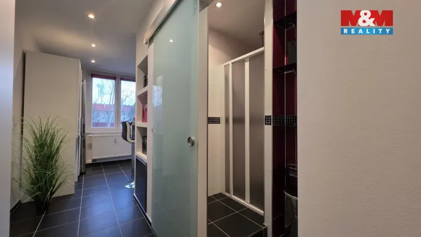 Pronájem bytu 1+1, Karlovy Vary - Rybáře, Klínovecká, 39 m2