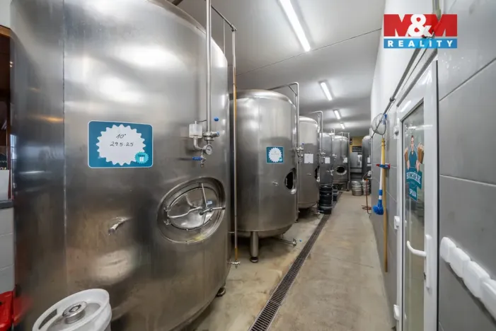 Prodej restaurace, Olomouc - Nemilany, 600 m2