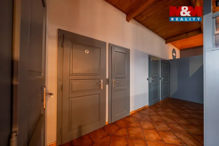 Prodej restaurace, Olomouc - Nemilany, 600 m2