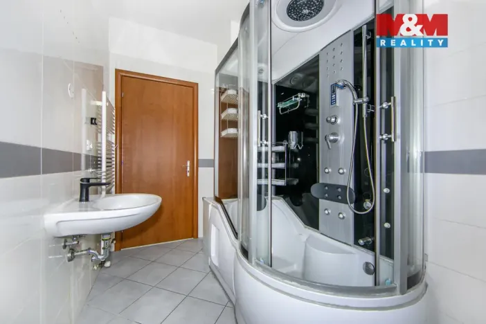 Prodej bytu 3+1, Janovice nad Úhlavou, Rozvojová zóna, 100 m2