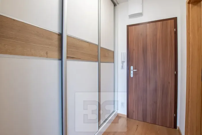 Pronájem bytu 2+kk, Liberec, Česká, 40 m2
