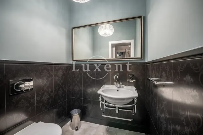 Prodej bytu 3+kk, Karlovy Vary, Vřídelní, 238 m2