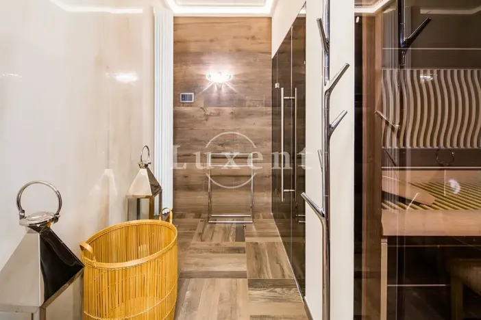 Prodej bytu 3+kk, Karlovy Vary, Vřídelní, 238 m2