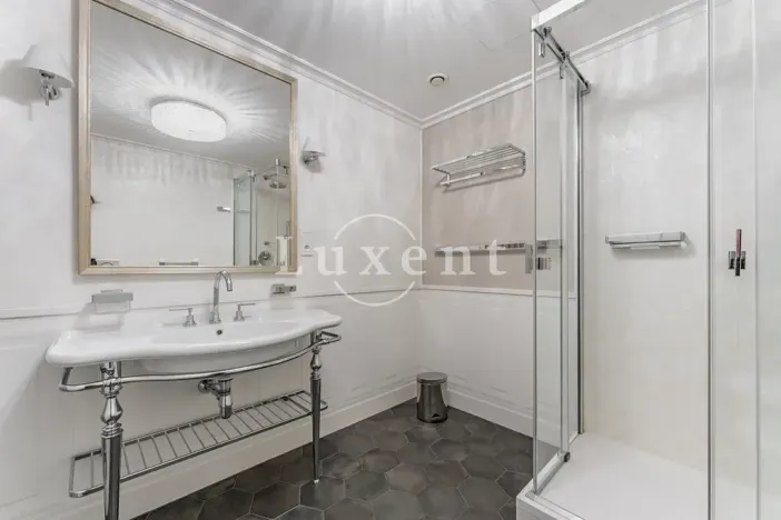 Prodej bytu 4+kk, Karlovy Vary, Vřídelní, 162 m2