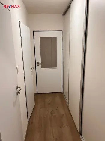 Pronájem bytu 1+kk, Pardubice, Jindřišská, 40 m2