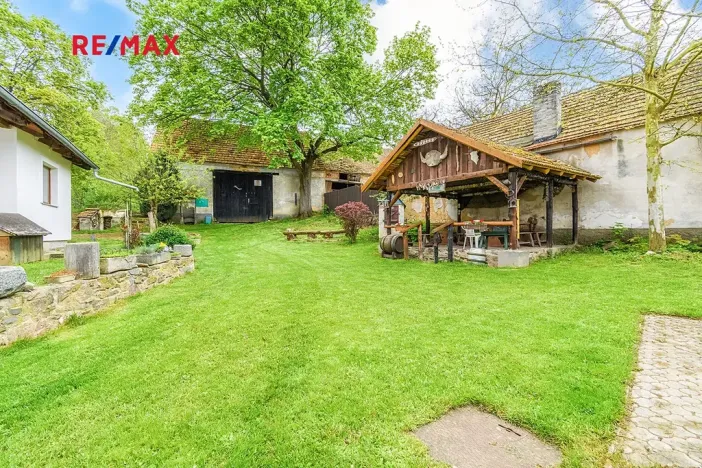 Prodej rodinného domu, Planá, 300 m2