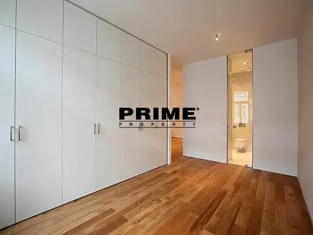 Pronájem bytu 3+kk, Praha - Vinohrady, Laubova, 108 m2