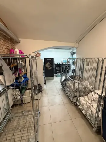 Prodej obchodního prostoru, Praha - Smíchov, Kotevní, 68 m2