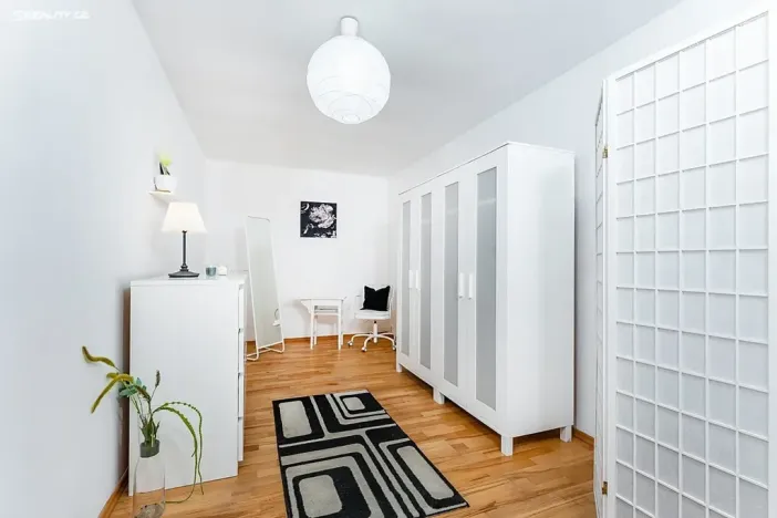 Prodej bytu 2+kk, Praha - Smíchov, Grafická, 49 m2