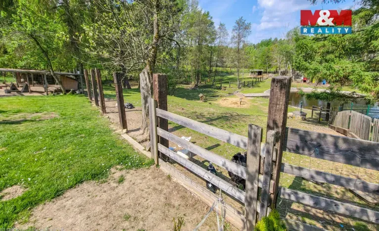 Prodej ubytování, Staré Křečany - Valdek, 1670 m2