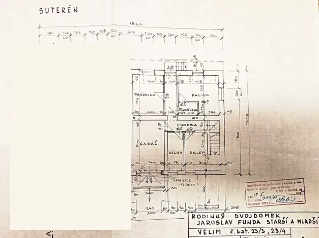 Prodej rodinného domu, Velim, náměstí Obránců míru, 180 m2