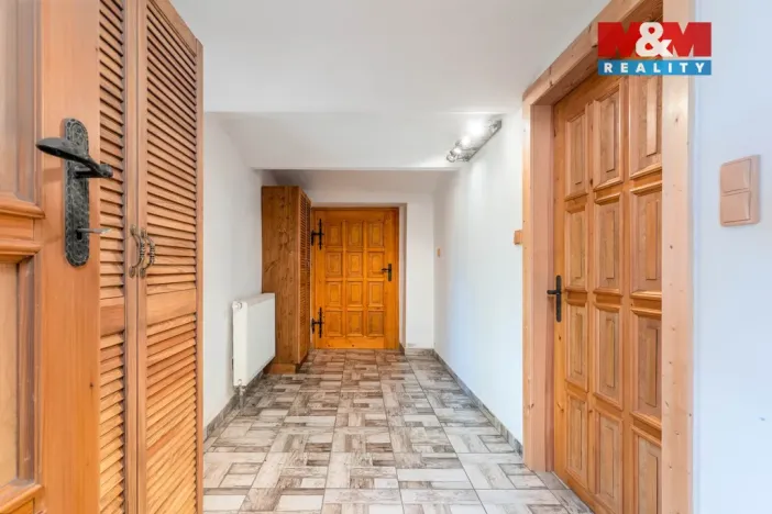 Prodej rodinného domu, Volary - Chlum, 279 m2