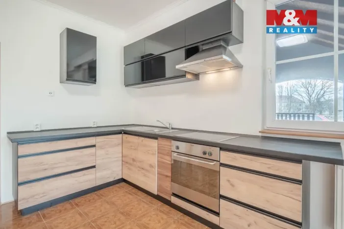 Prodej rodinného domu, Nenačovice, 240 m2