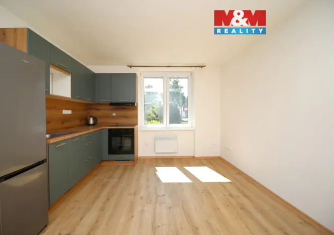 Pronájem bytu 1+1, Týniště nad Orlicí, Družstevní, 39 m2