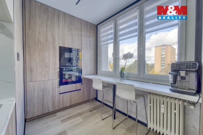 Prodej bytu 3+1, Plzeň - Skvrňany, Vojanova, 72 m2