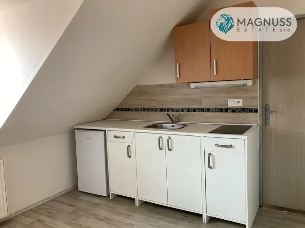 Pronájem bytu 2+kk, Olomouc - Lazce, Tvrdíkova, 30 m2