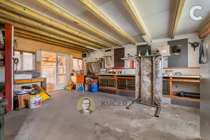 Prodej výrobních prostor, Velká Chmelištná, 550 m2