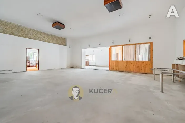 Prodej rodinného domu, Velká Chmelištná, 550 m2