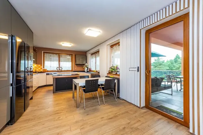 Prodej rodinného domu, Buš, 375 m2