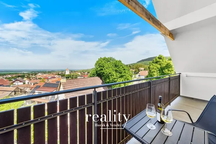 Prodej vícegeneračního domu, Perná, 205 m2