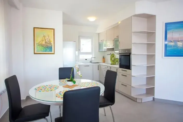 Prodej bytu 3+kk, Promajna, Chorvatsko, 77 m2