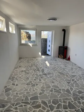 Pronájem chaty, Brno, Kostelní zmola, 30 m2