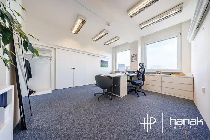 Pronájem kanceláře, Olomouc, Karolíny Světlé, 50 m2