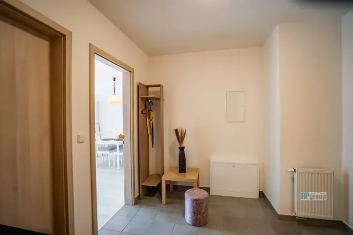 Prodej bytu 2+kk, Unhošť, U Parketárny, 60 m2