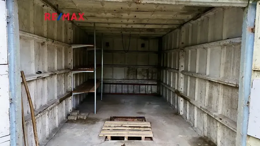 Pronájem garáže, Kolín, 19 m2