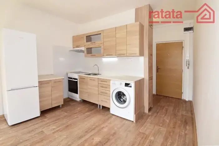 Pronájem bytu 1+1, Chomutov, Březenecká, 33 m2