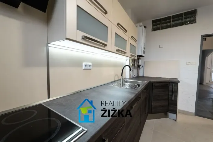 Pronájem bytu 2+1, Rousínov, Velešovická, 70 m2