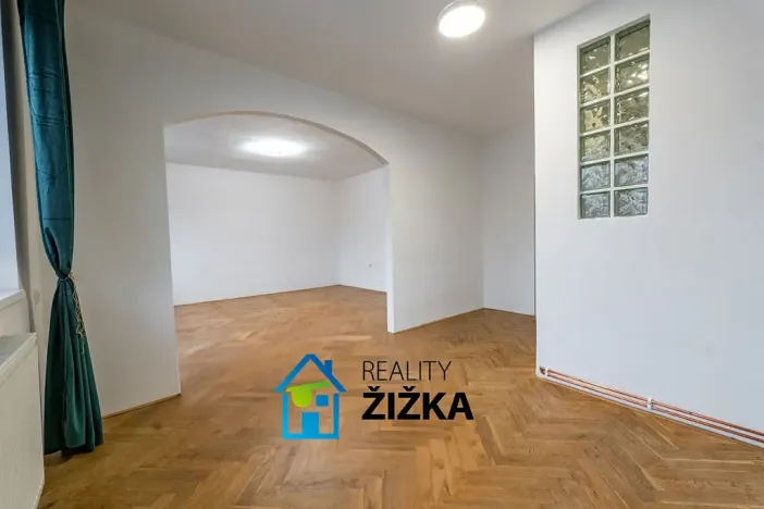 Pronájem bytu 2+1, Rousínov, Velešovická, 70 m2