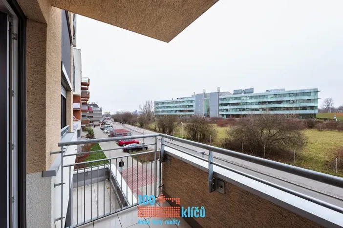 Pronájem bytu 1+kk, Praha - Třebonice, K metru, 32 m2