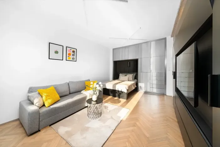 Prodej bytu 2+kk, Praha - Holešovice, Ortenovo náměstí, 39 m2