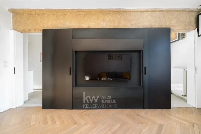 Prodej bytu 2+kk, Praha - Holešovice, Ortenovo náměstí, 39 m2