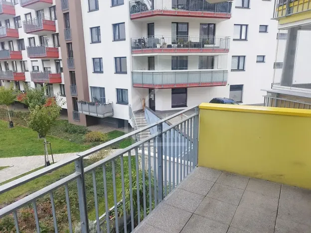 Pronájem bytu 1+kk, Praha - Modřany, Soukalova, 35 m2