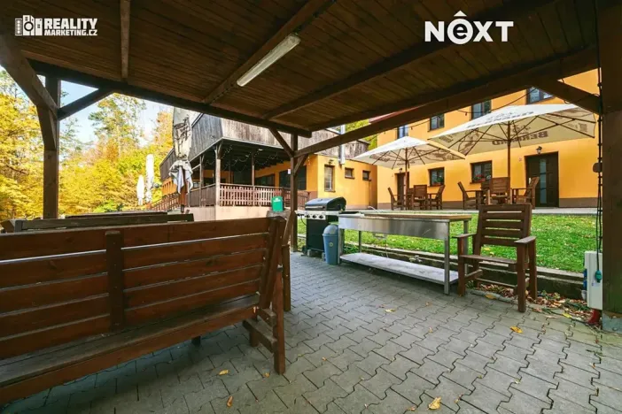 Prodej apartmánu, Račice-Pístovice, 304 m2