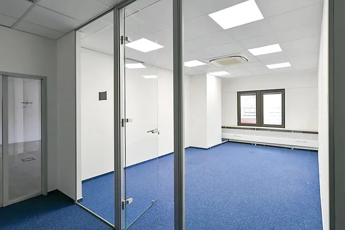 Pronájem kanceláře, Praha, 240 m2