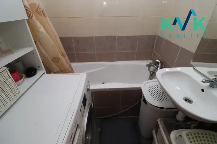 Prodej bytu 3+1, Karlovy Vary, Konečná, 82 m2