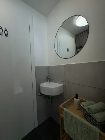 Pronájem komerční nemovitosti, Praha - Vokovice, K Červenému vrchu, 47 m2