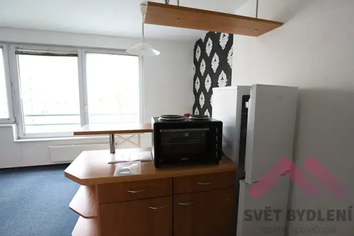 Pronájem bytu 1+kk, Praha - Vysočany, bratří Dohalských, 42 m2