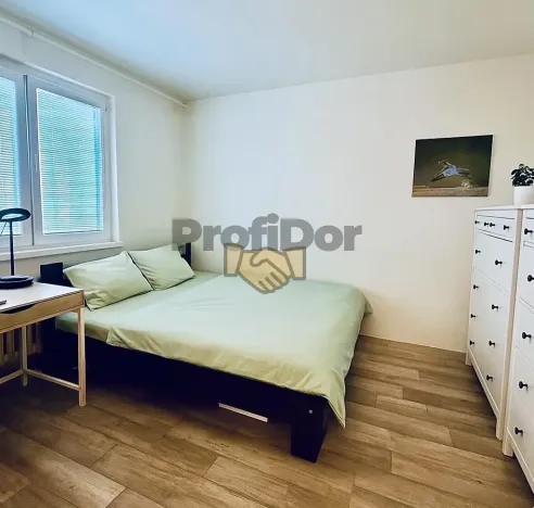 Prodej bytu 3+1, Kopřivnice, Obránců míru, 65 m2