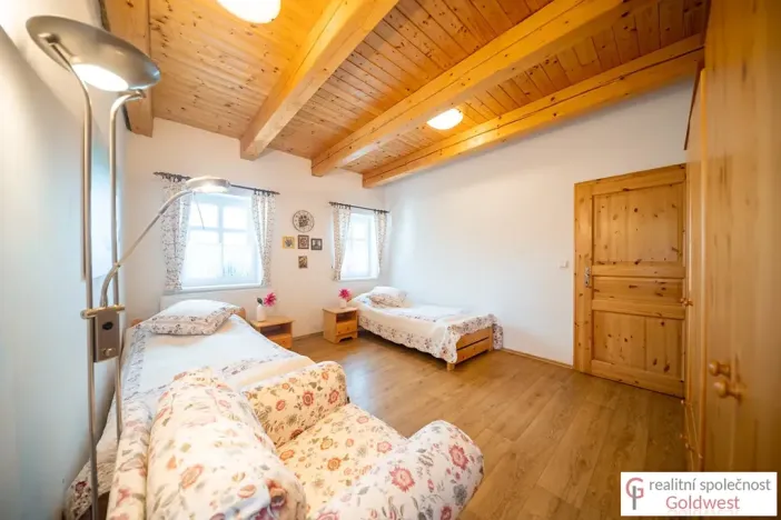 Prodej rodinného domu, Cvikov, 210 m2