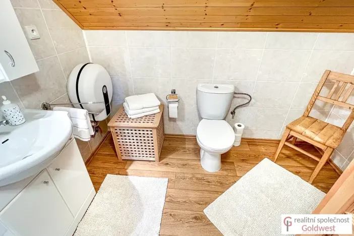 Prodej rodinného domu, Cvikov, 210 m2