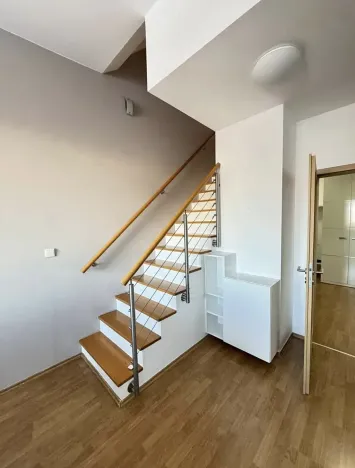 Pronájem bytu 3+kk, Praha - Kolovraty, 100 m2