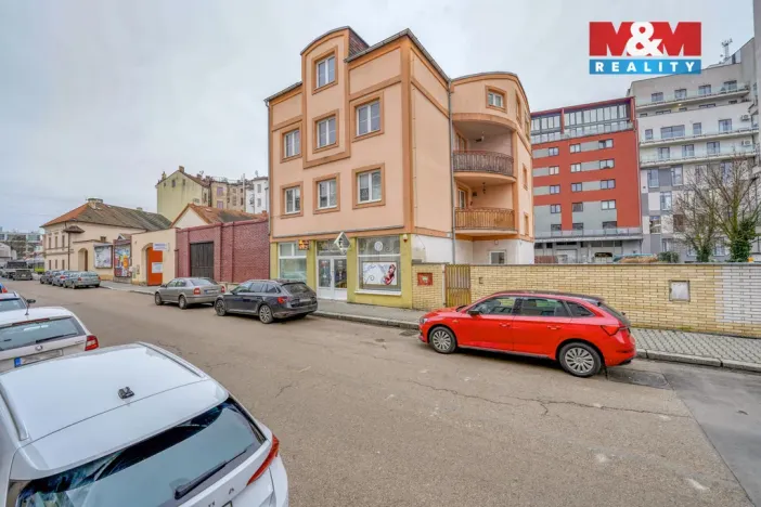 Pronájem obchodního prostoru, Plzeň - Severní Předměstí, Pod Všemi svatými, 12 m2