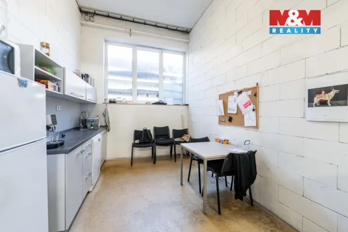 Pronájem výrobních prostor, Měřín, 454 m2