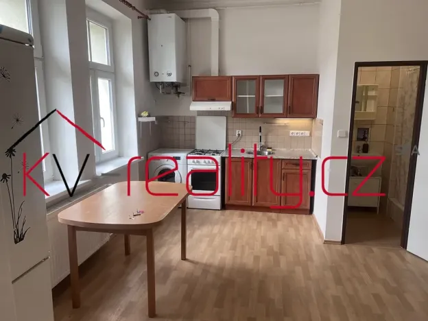 Pronájem bytu 2+1, Karlovy Vary, Kamenického, 65 m2