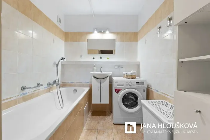 Prodej bytu 3+1, Praha - Chodov, Augustinova, 75 m2